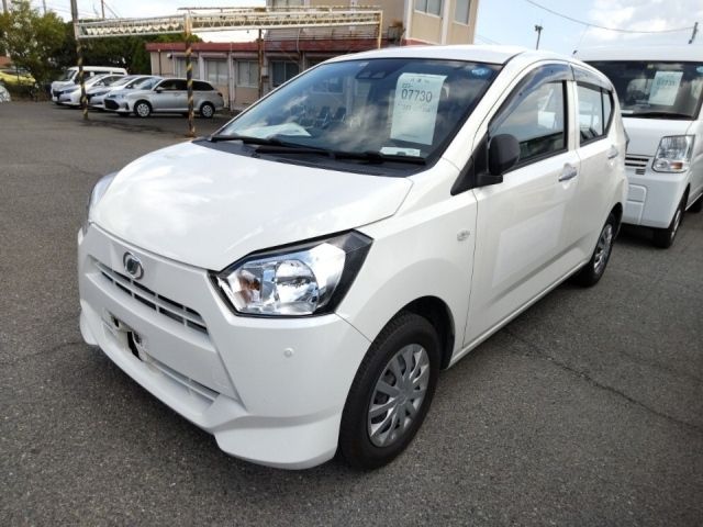 7730 Daihatsu Mira e s LA350S 2018 г. (LUM Kobe Nyusatsu)